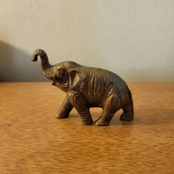 Vintage Brass Elephant Figurine - Picture 2 of 4